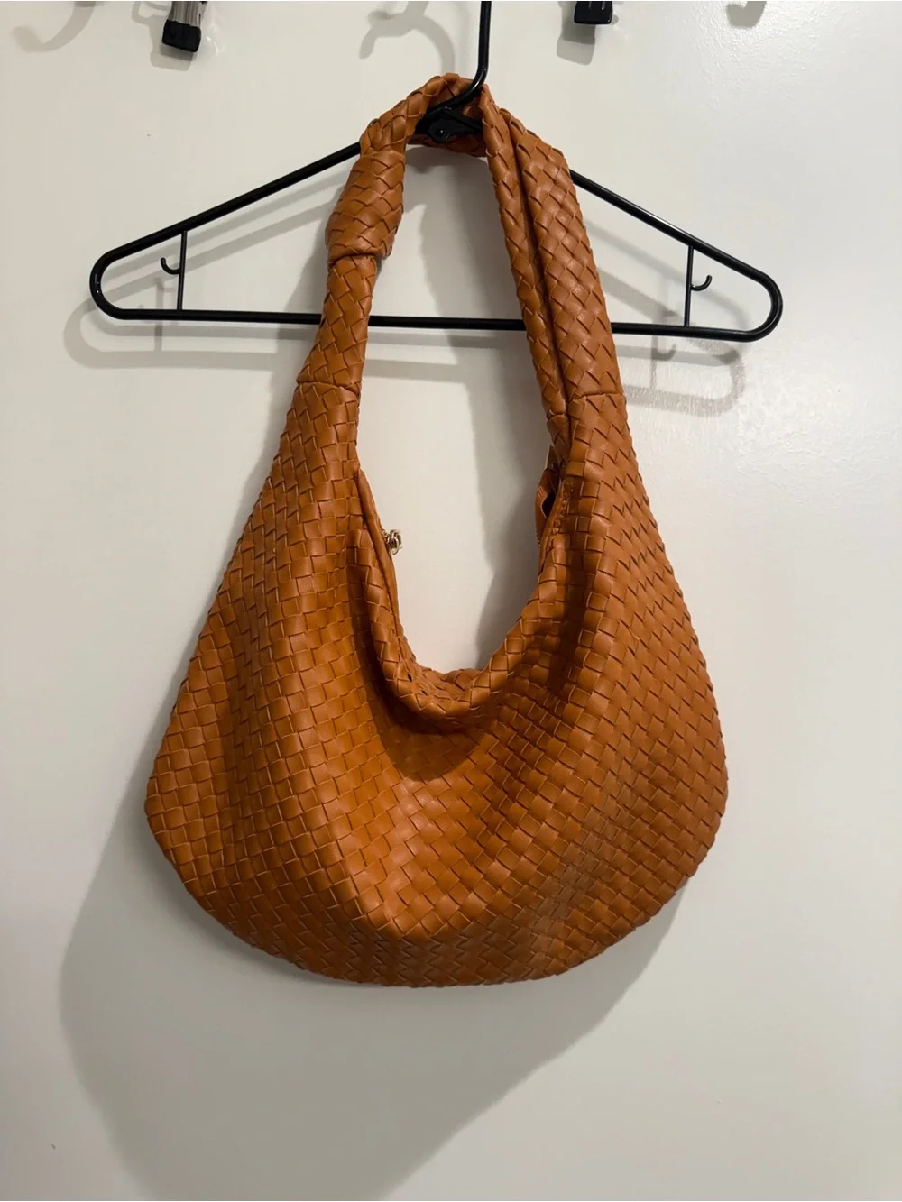 Melie Bianco Woven Hobo Shoulder Bag - Tan